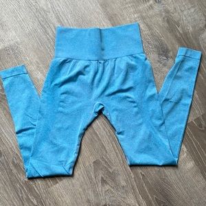 Baby blue butt sinching leggings